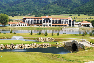 НОВА ГОДИНА В х-л RIU Pravets Resort ****** - ЗАЛА ТЕРА - Правец